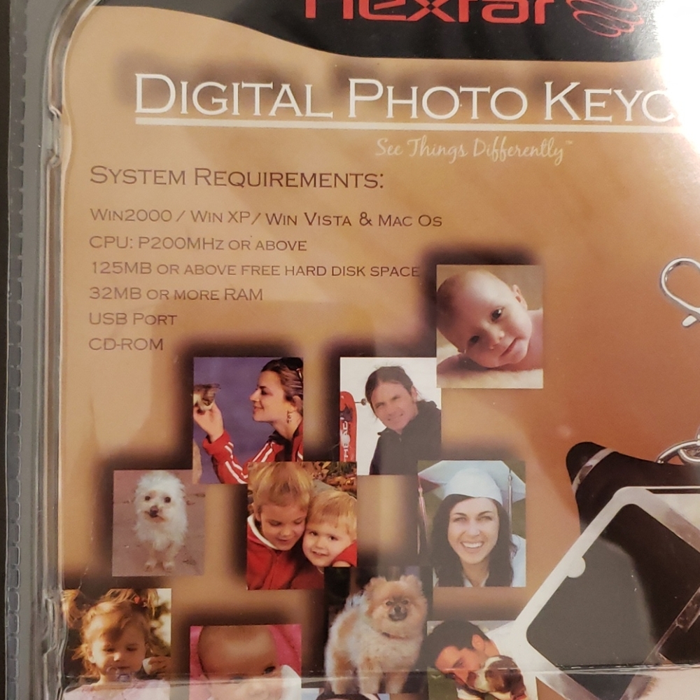 Digital Photo Keychain - Picture 3 of 4